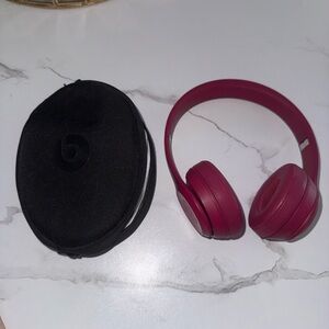 Solo3 Beats by Dre Wireless Headphones - with Black Case